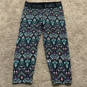 PINK Victoria's Secret Leggings - capri pants - size small